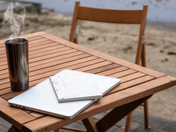 Mesa dobrável para camping: Por que escolher uma solução portátil?
